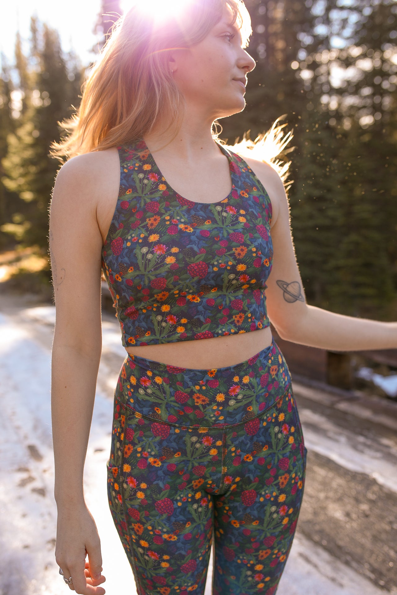 Commit Crop Top | Spored Meeting/Berry Bush