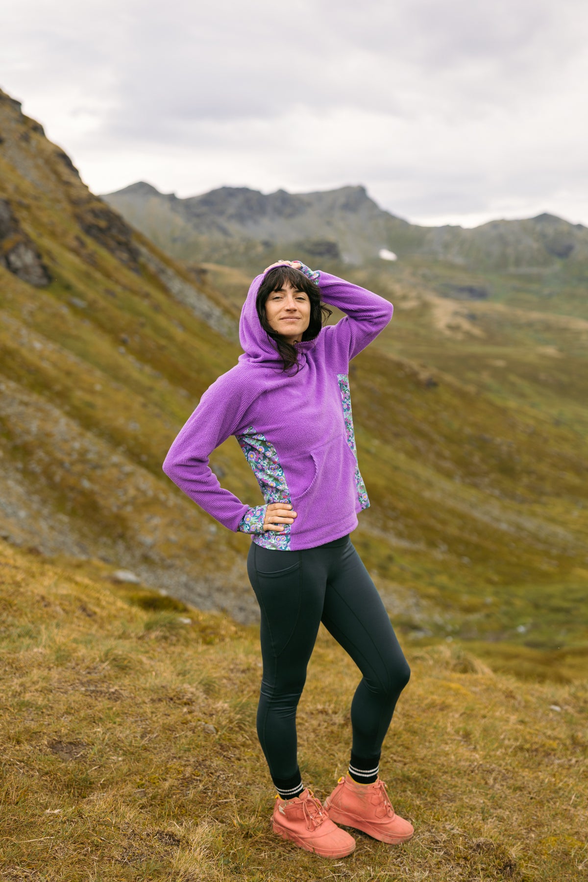 Climb On Fleece Hoodie in Alpenglow purple